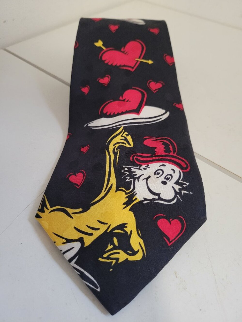 Dr.Seuss "Cat in the Hat" Love Tie